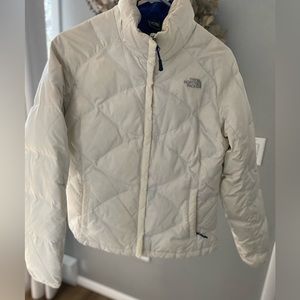 Womens Medium White North Face Puffer